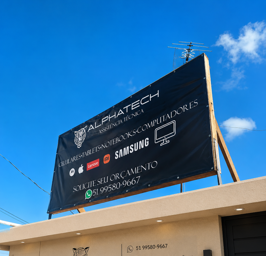 Fachada da loja AlphaTech em Porto Alegre com letreiro de assistência técnica